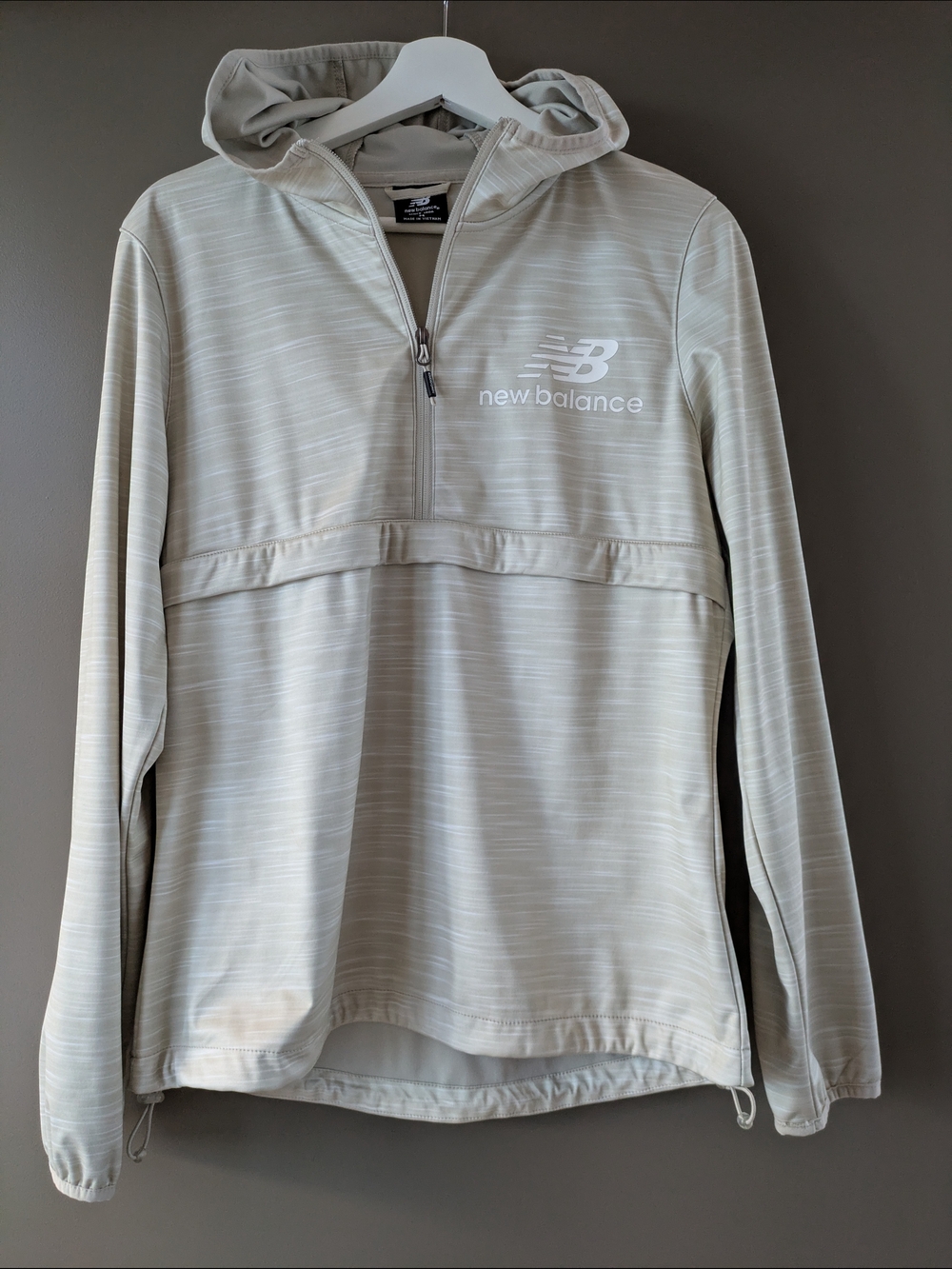New Balance Hoodie/Light Jacket/Windbreaker Quarter-Zip - Light Beige Size M